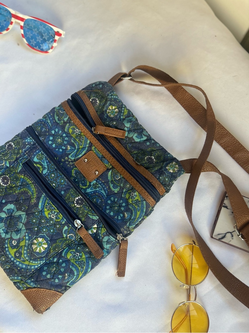 Quilted Stone Mountain Floral Crossbody Bag in Teal and Brown - Picture 2 of 6